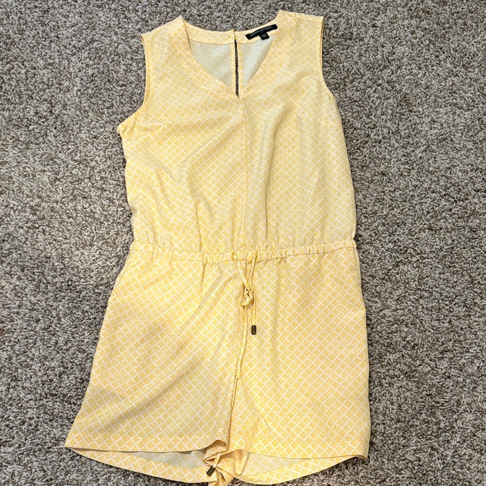 Banana Republic Yellow Patterned Sleeveless Romper size xs